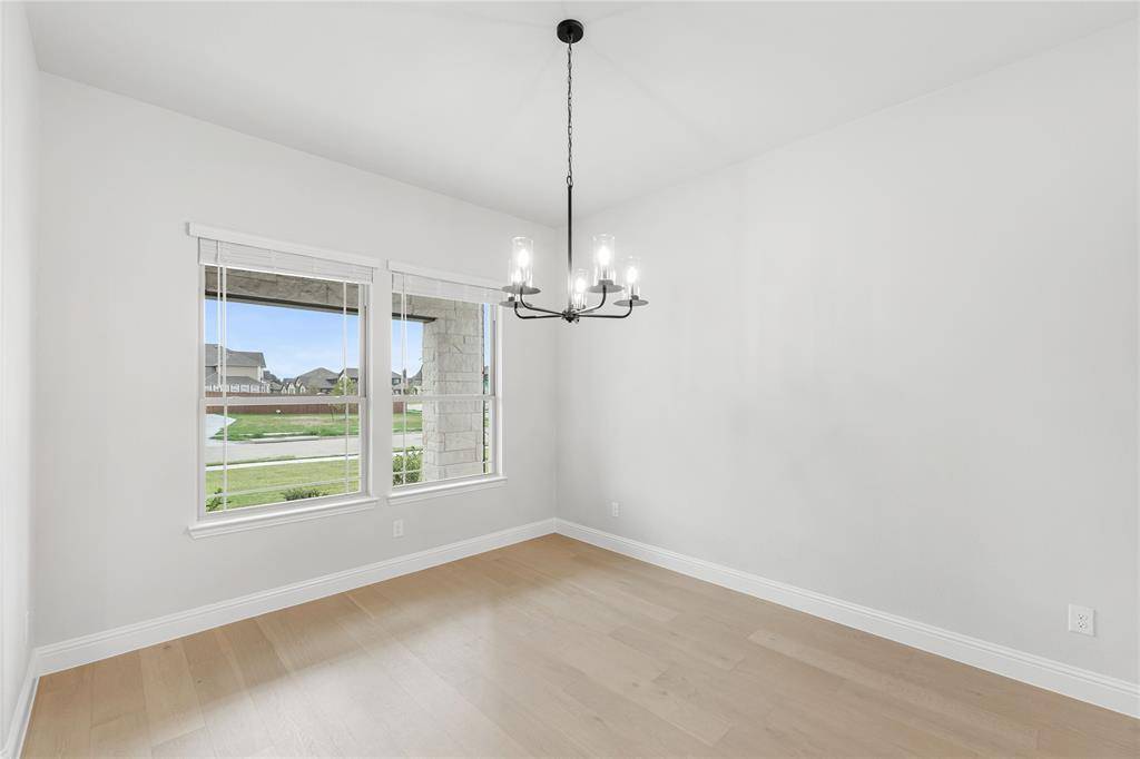 151 Memory Lane, Waxahachie, TX 75165