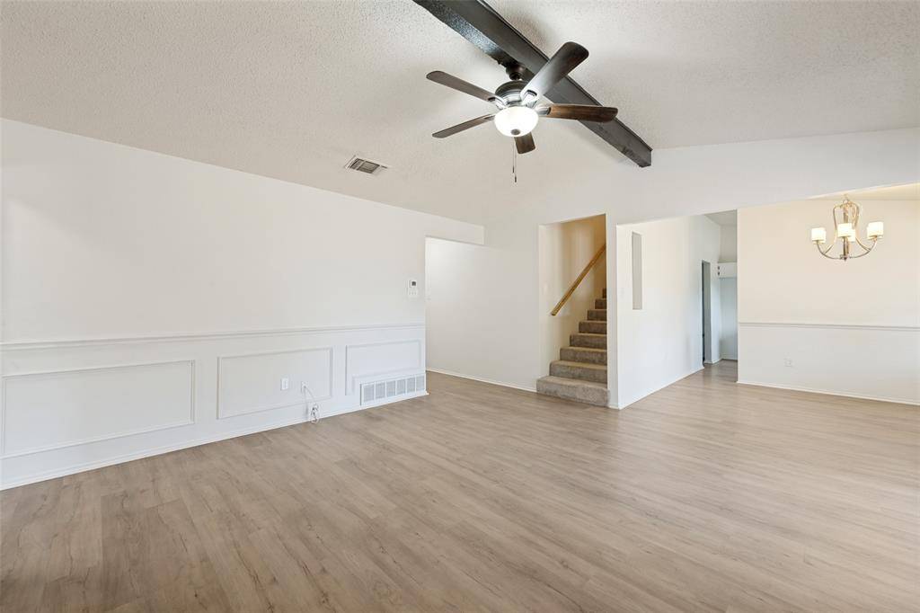 6107 Yorkford Drive, Arlington, TX 76001