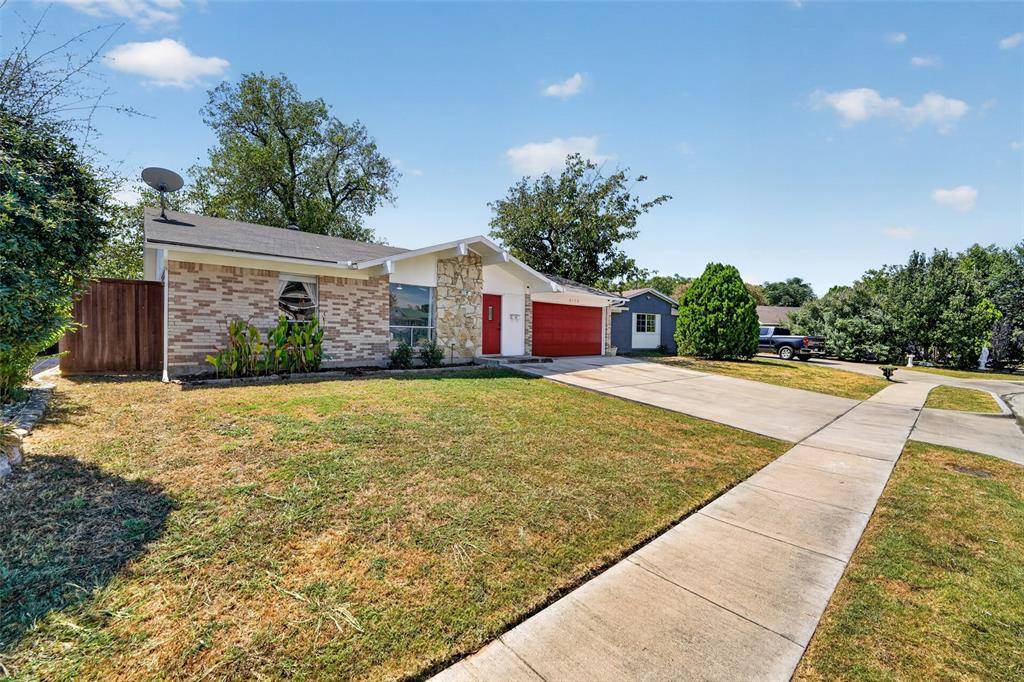 2130 Bowie Drive, Carrollton, TX 75006