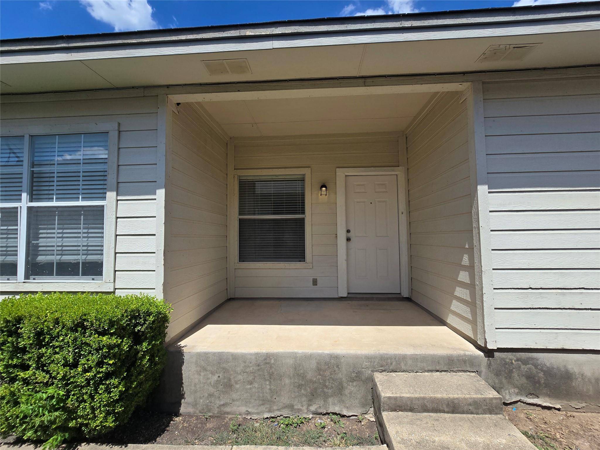 2817 Southampton WAY #B, Round Rock, TX 78664