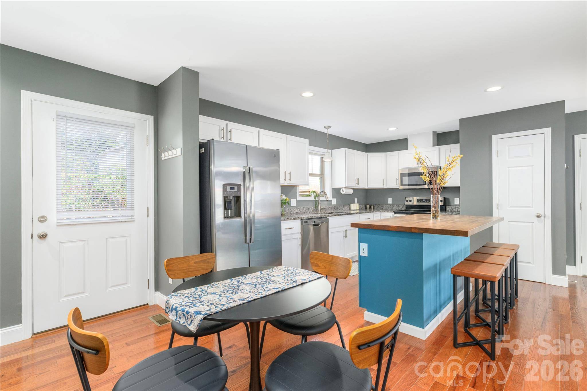 5 Declan DR, Weaverville, NC 28787