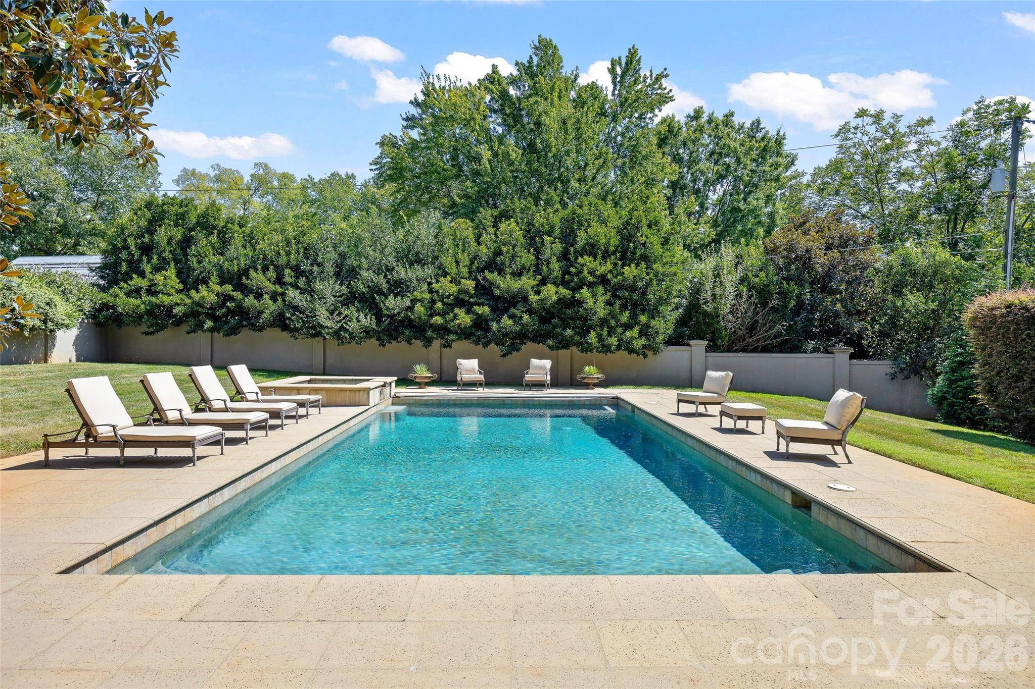 925 Harvard PL, Charlotte, NC 28207