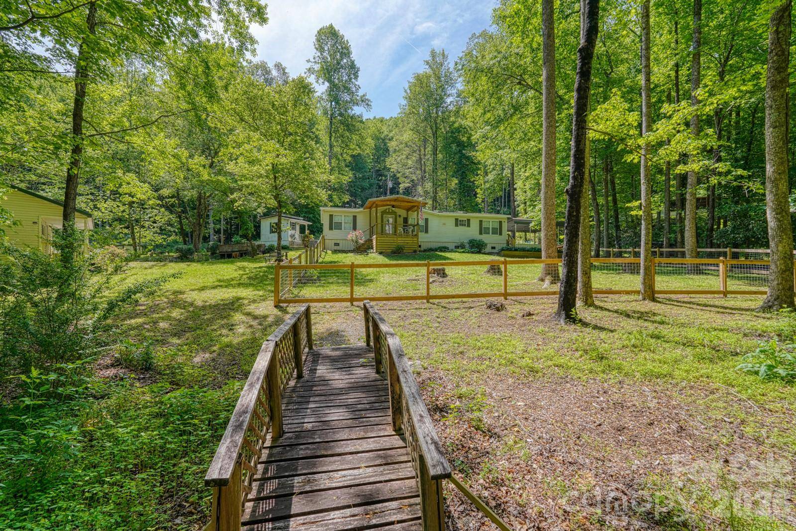 123 Little Rock WAY, Mill Spring, NC 28756
