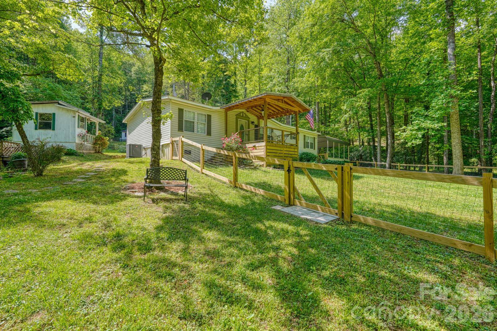 123 Little Rock WAY, Mill Spring, NC 28756