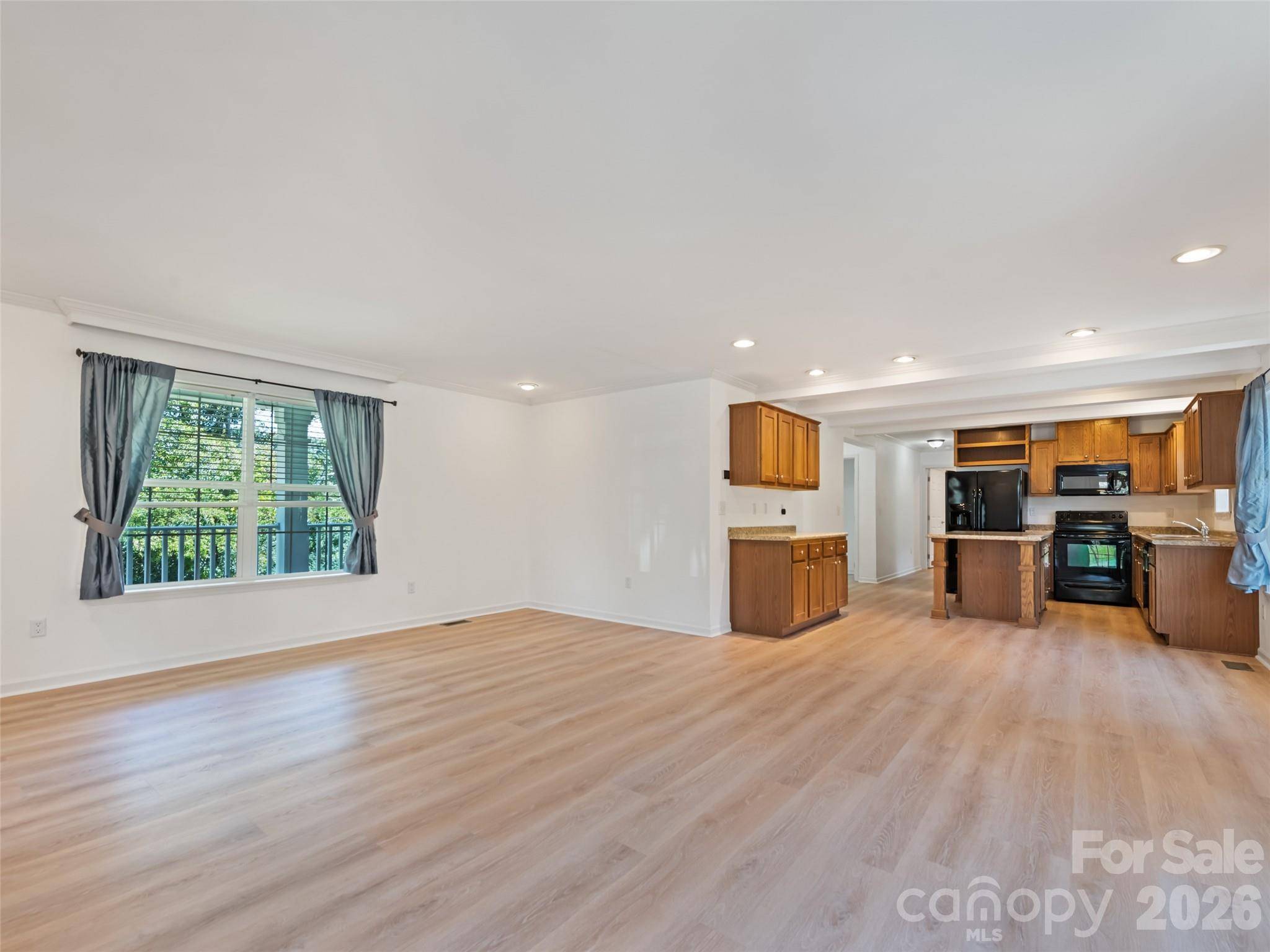 10 Enochs WAY, Fletcher, NC 28732