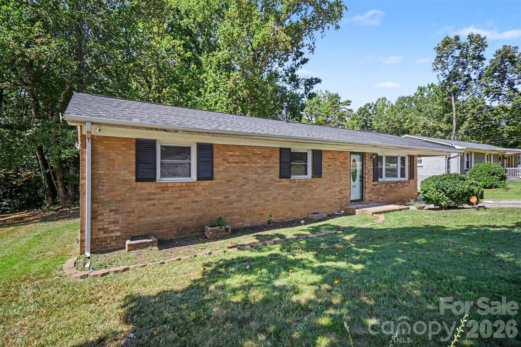 829 Vancouver LN, Gastonia, NC 28052