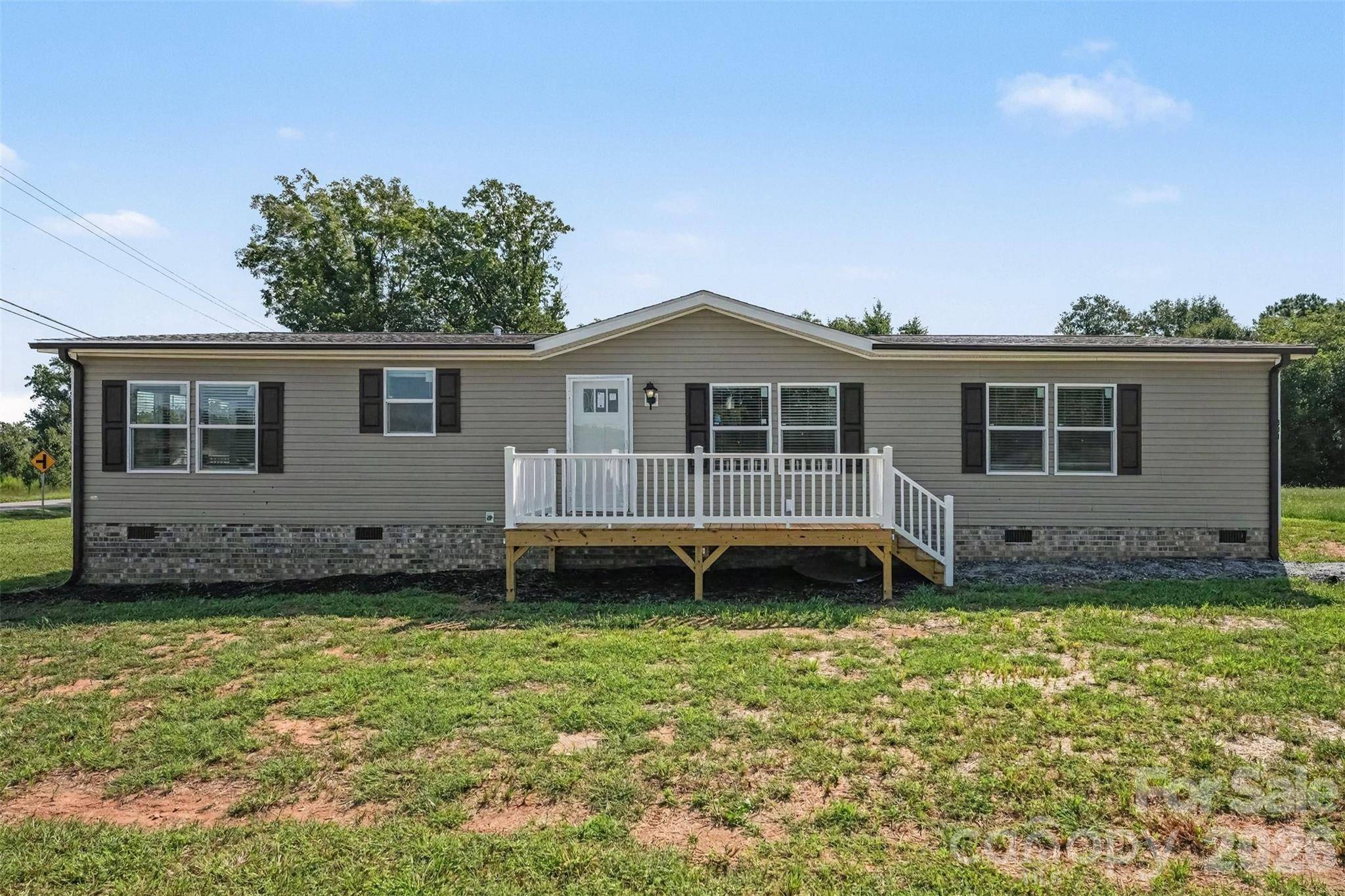 801 EagleView LN, Lawndale, NC 28090