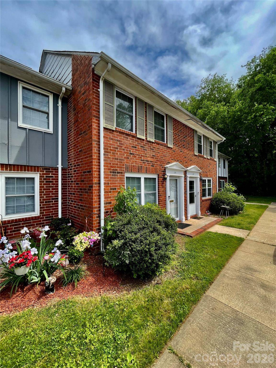1300 Larchmont PL #311, Salisbury, NC 28144