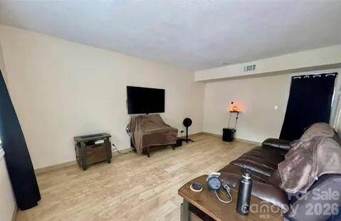 1300 Larchmont PL #311, Salisbury, NC 28144