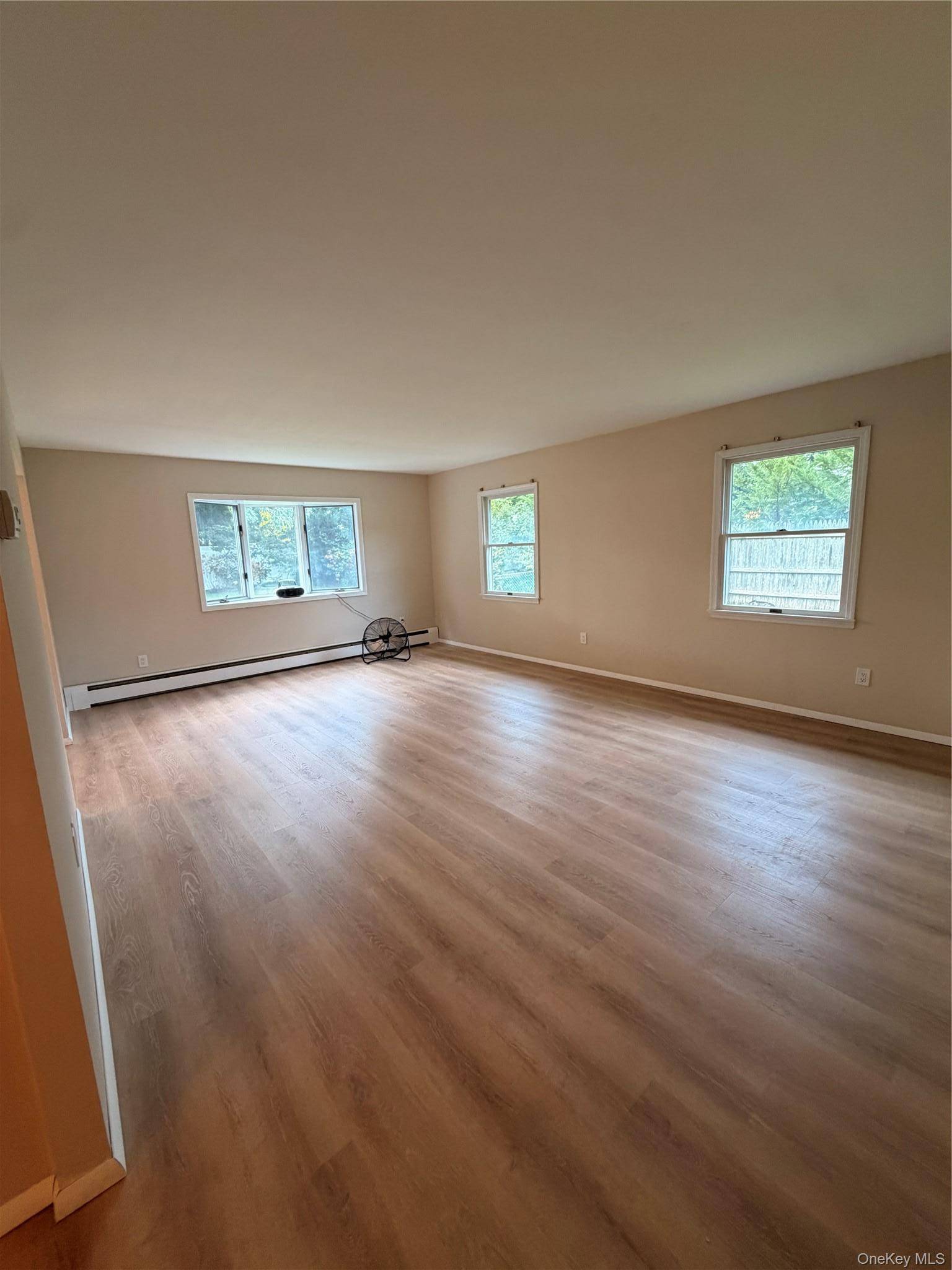 20 Tulip Hill LN, South Setauket, NY 11720