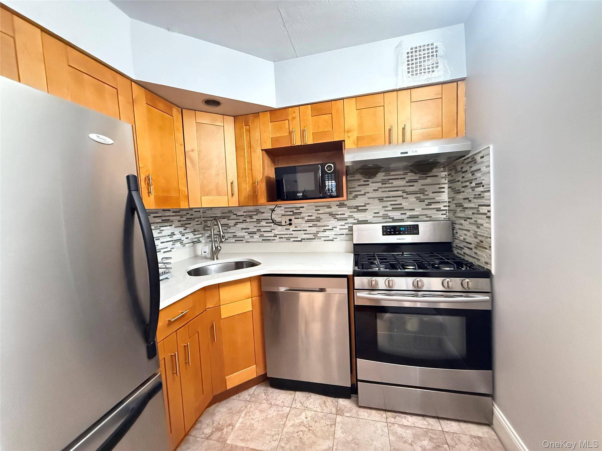 170-20 Crocheron AVE #203, Flushing, NY 11358