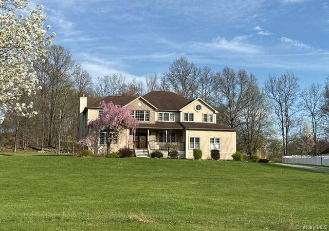 48 High Meadow RD, Campbell Hall, NY 10916