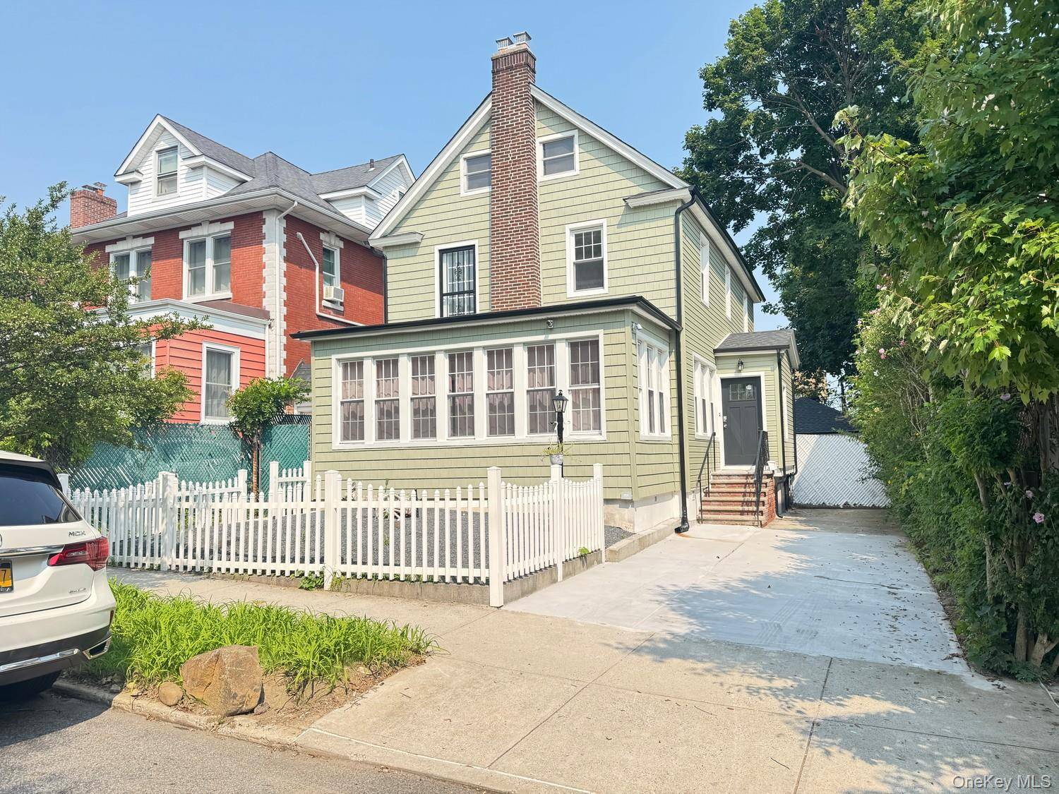 40-29 167th ST, Flushing, NY 11358