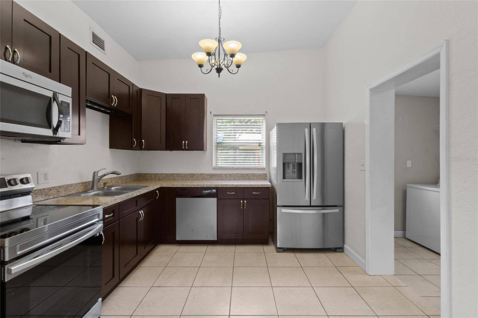6711 DARTMOUTH AVE N, St Petersburg, FL 33710