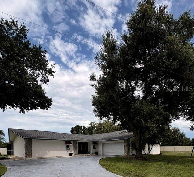 1936 ROLLING GREEN CIR, Sarasota, FL 34240