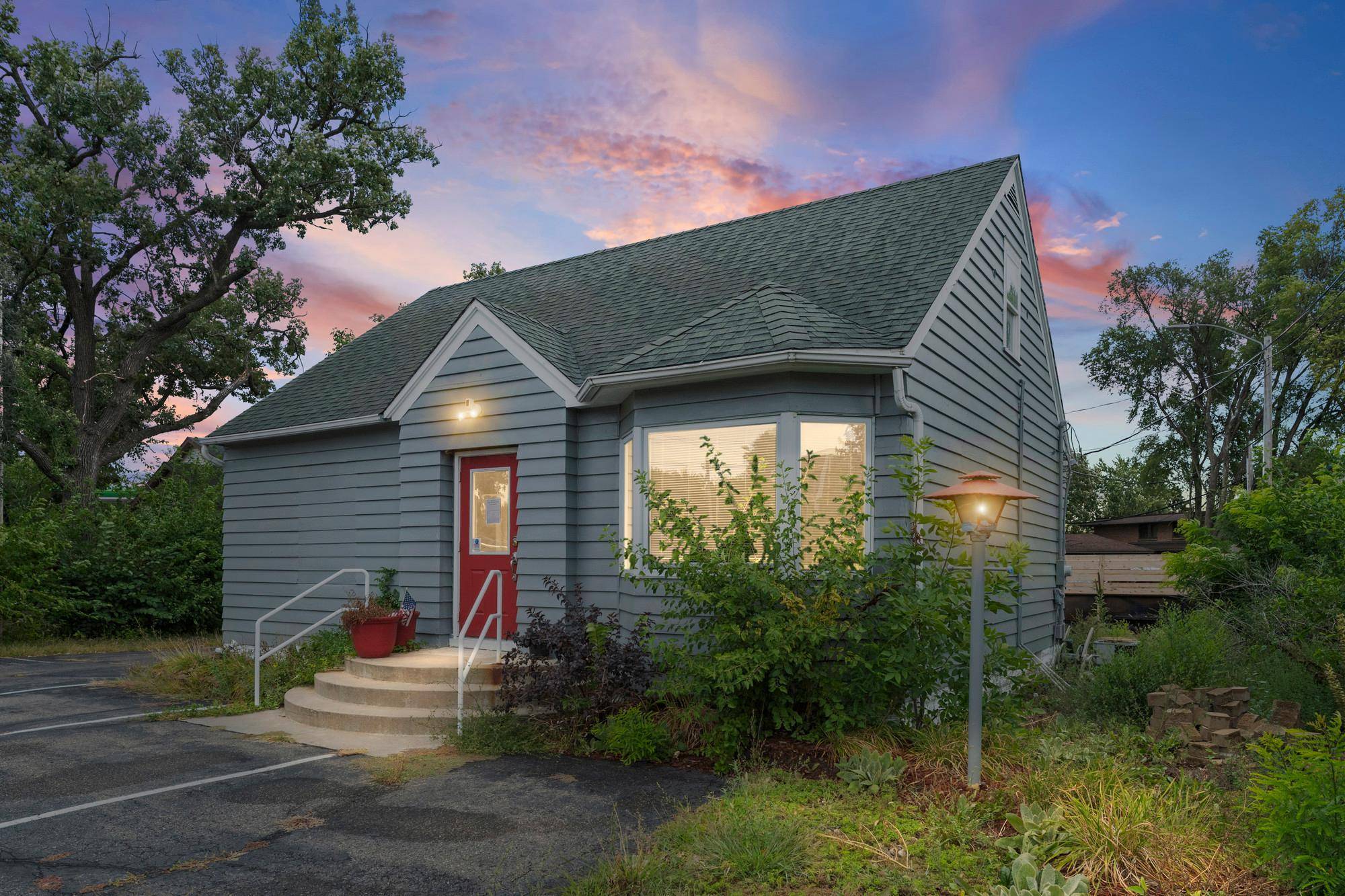 721 E River RD, Anoka, MN 55303
