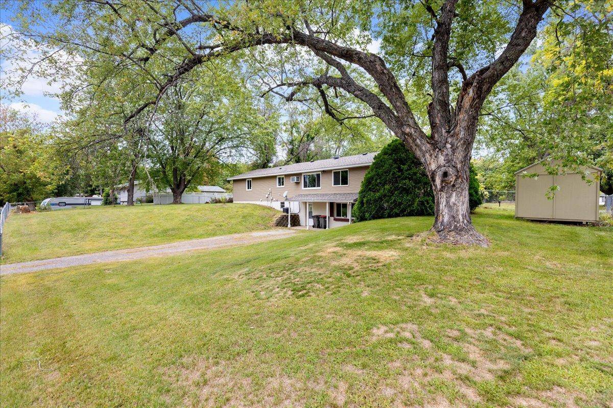 6101 Oak CIR, North Branch, MN 55056