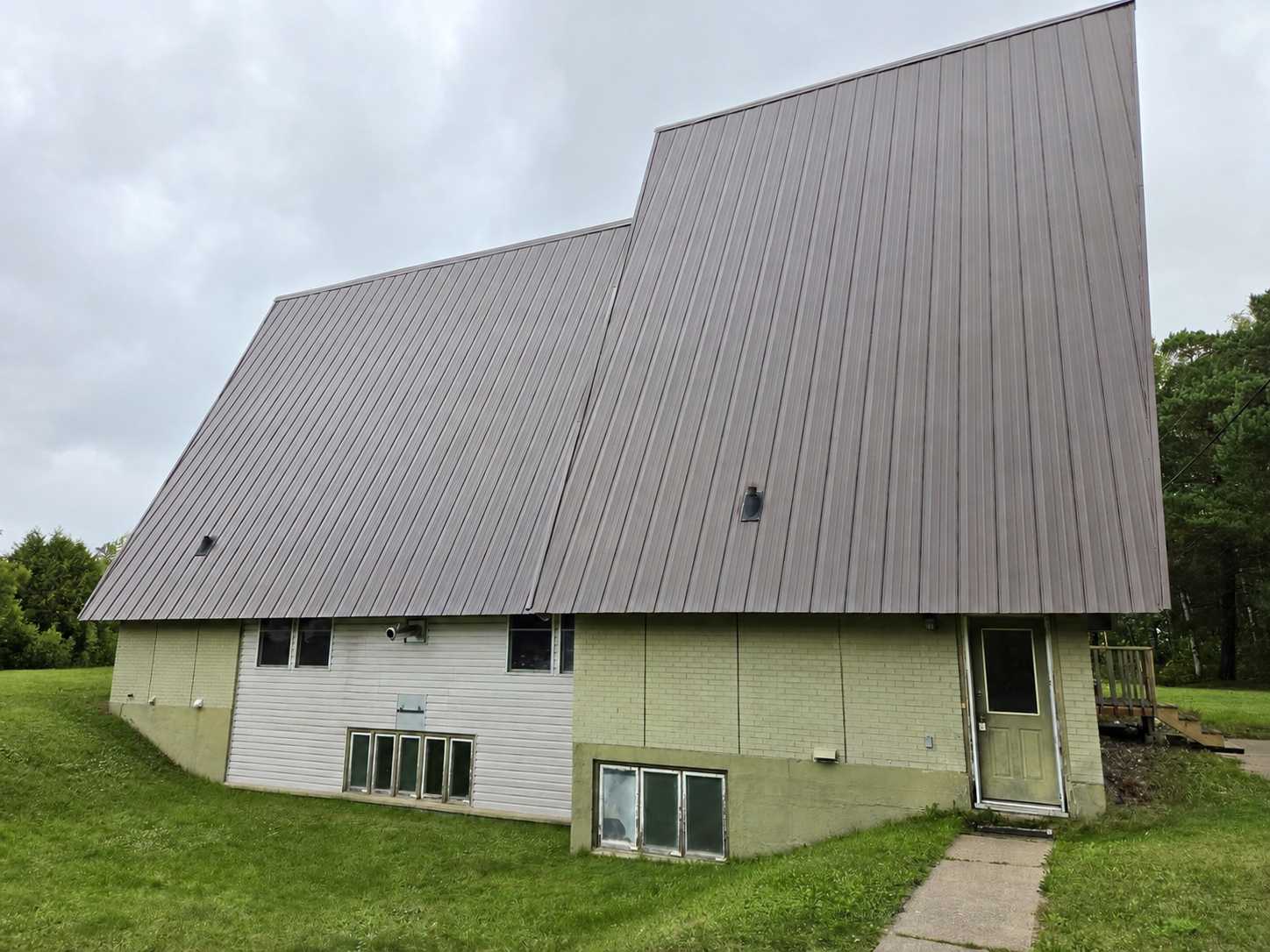 500 Coventry RD, Hoyt Lakes, MN 55750