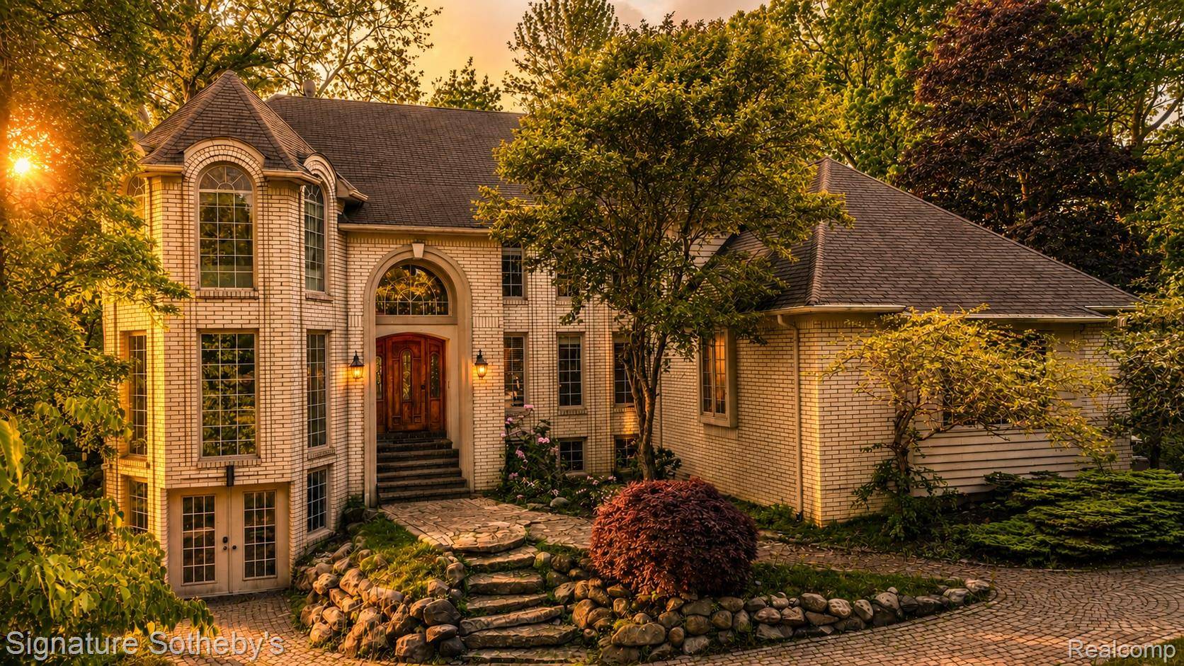 2855 Cranbrook Ridge CT, Oakland Charter Township, MI 48306