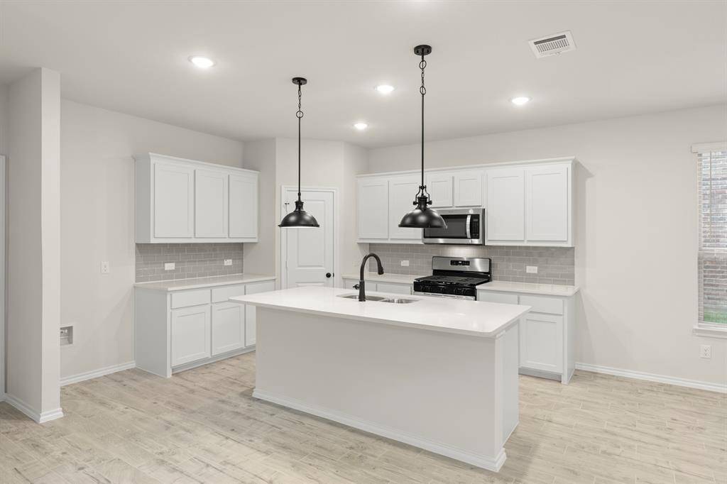 2517 McNally Drive, Mesquite, TX 75149