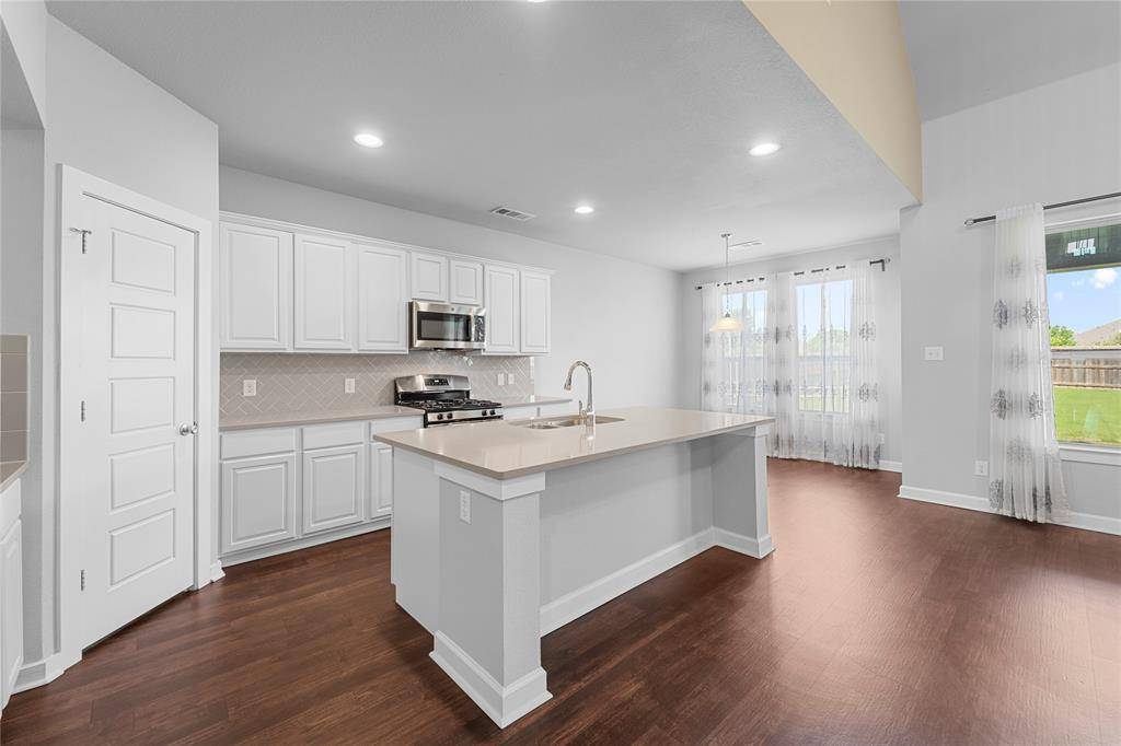 1296 Carlsbad Drive, Forney, TX 75126