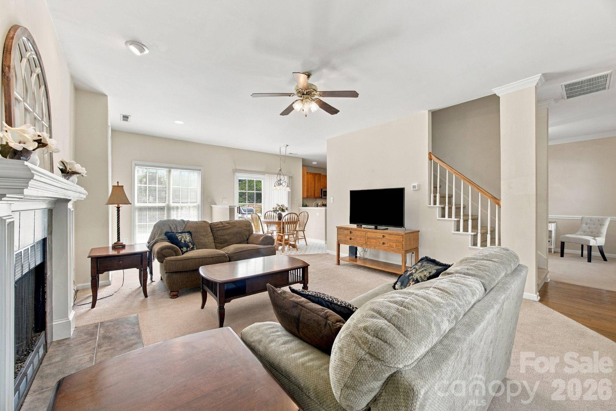 2807 Edgebrook CIR, Matthews, NC 28105