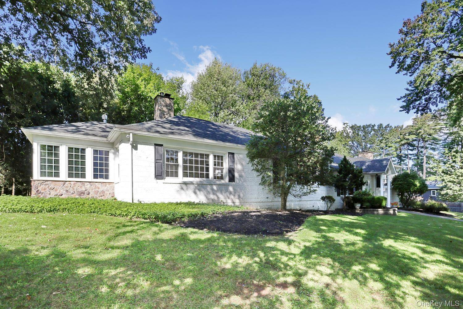 11 Muir LN, New City, NY 10956