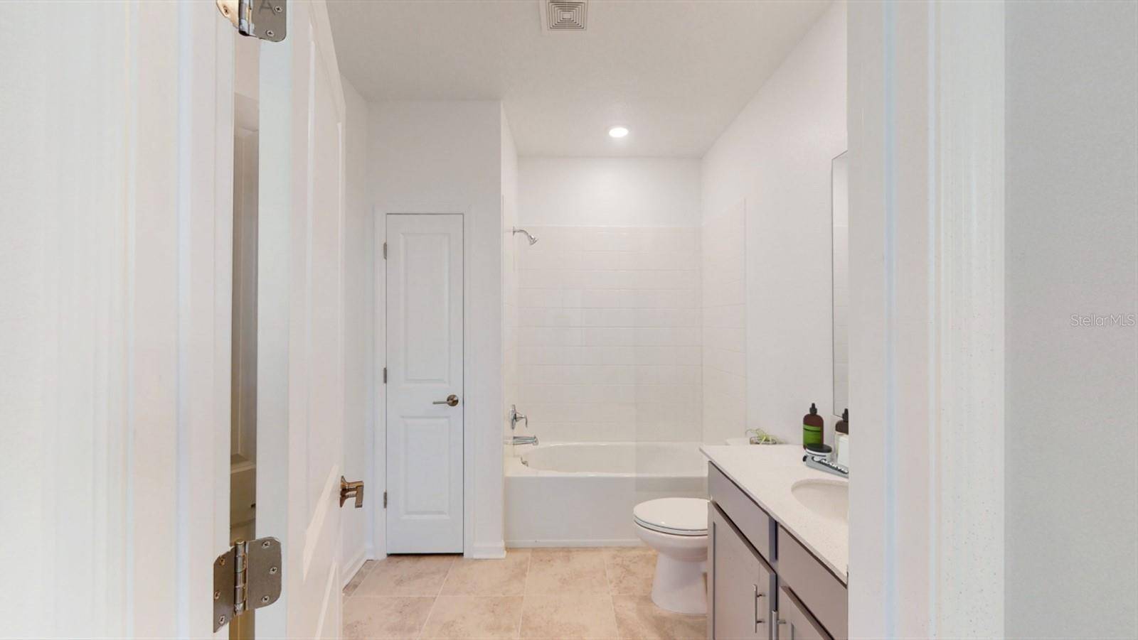 5678 KETTLEBELL ALY, Clermont, FL 34714