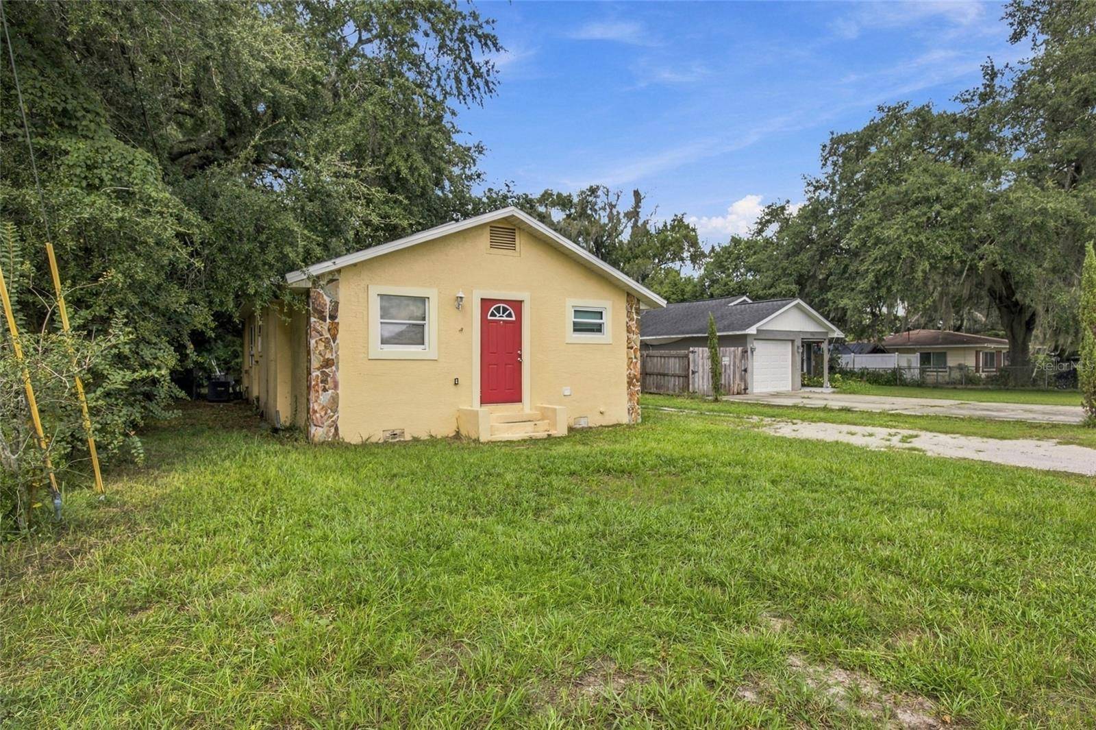 1109 N GORDON ST, Plant City, FL 33563