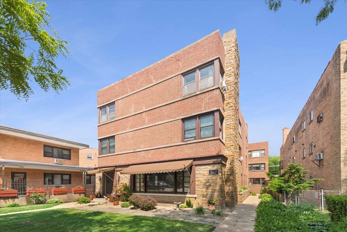 7231 N Ridge AVE #3W, Chicago, IL 60645