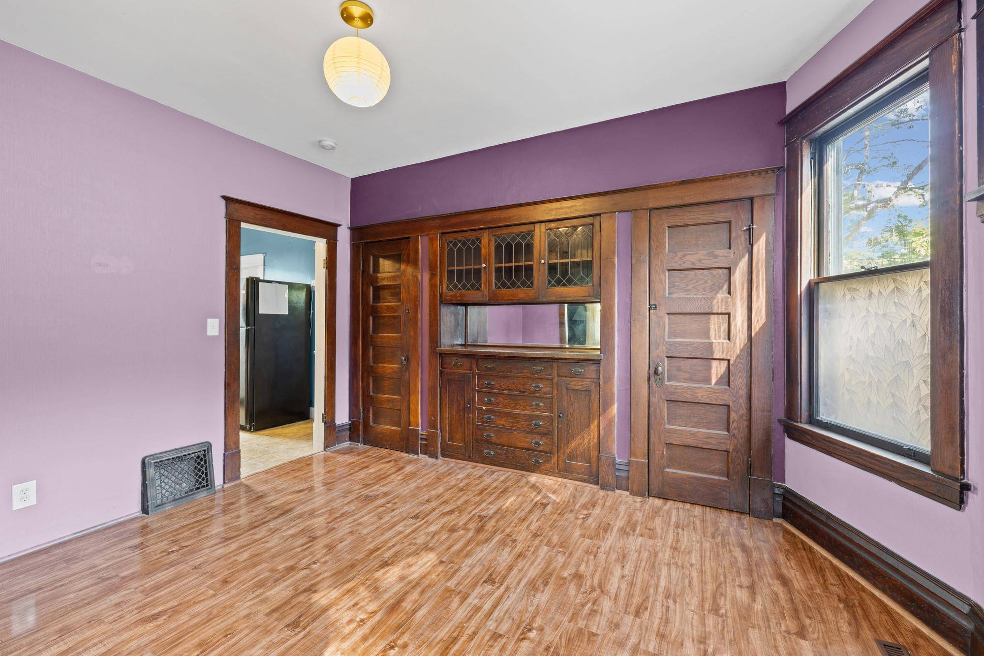 909 Sherburne AVE, Saint Paul, MN 55104