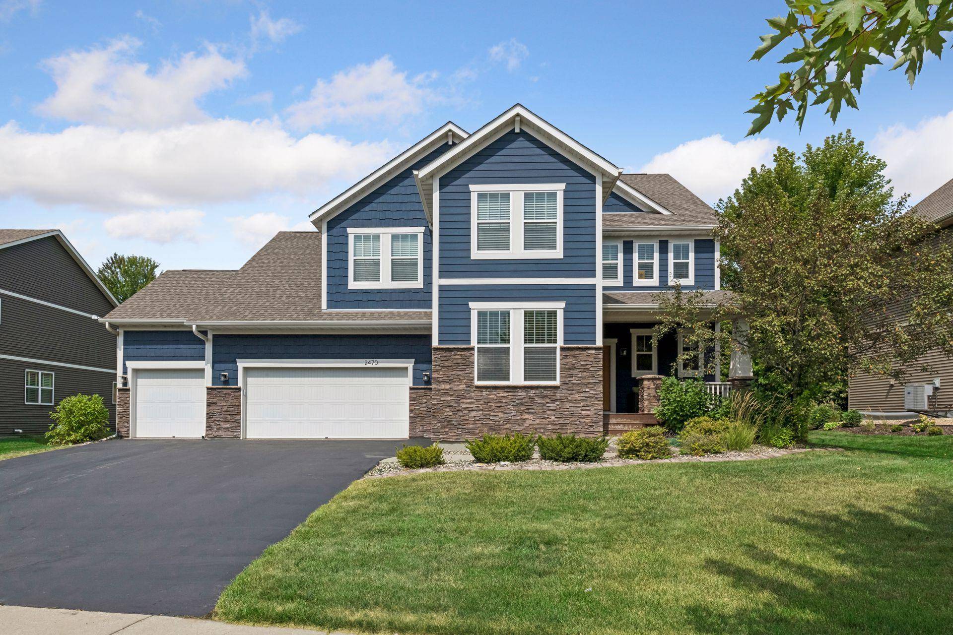 2470 Heron LN, Victoria, MN 55386