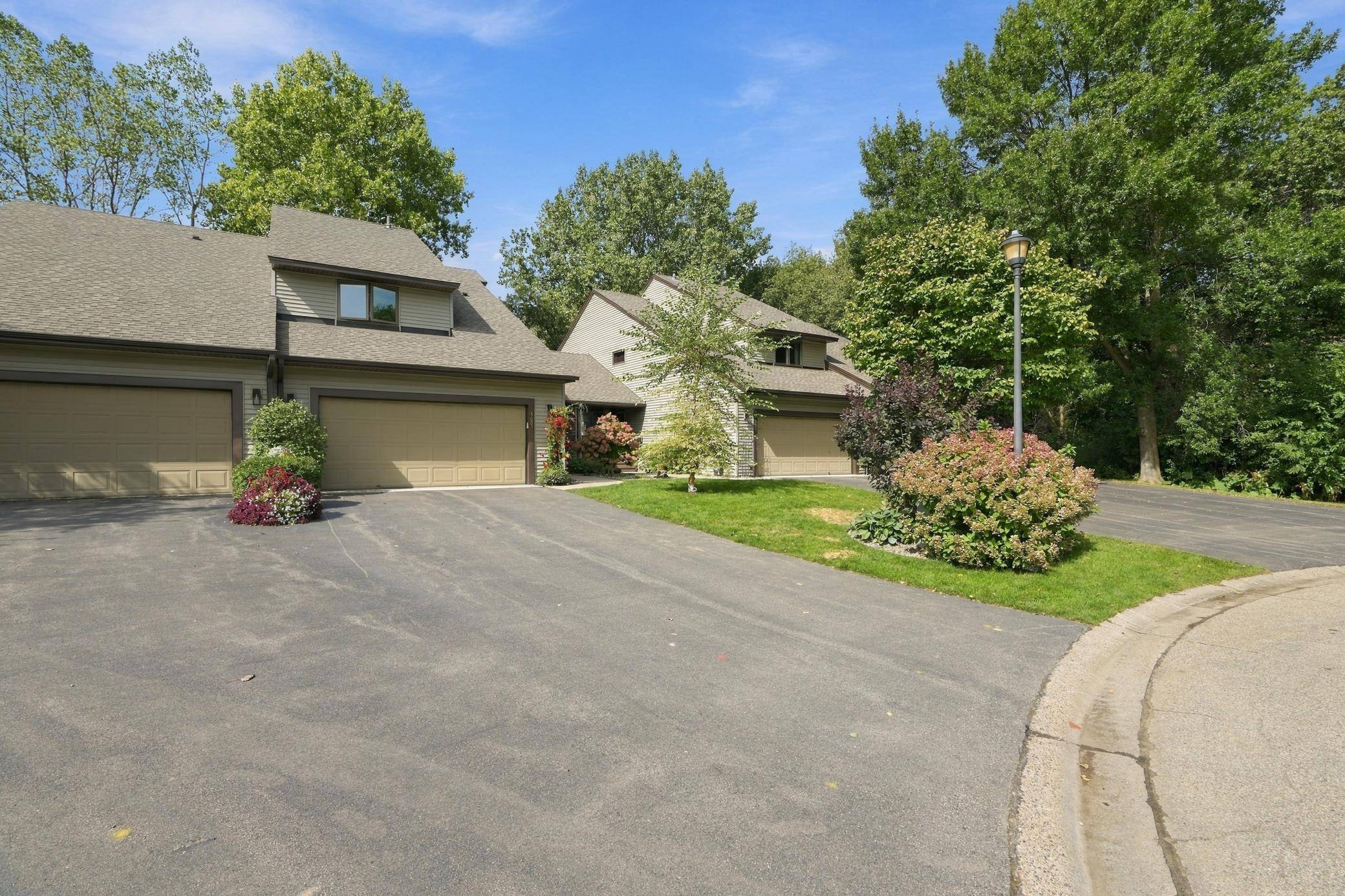 3683 Widgeon WAY, Eagan, MN 55123
