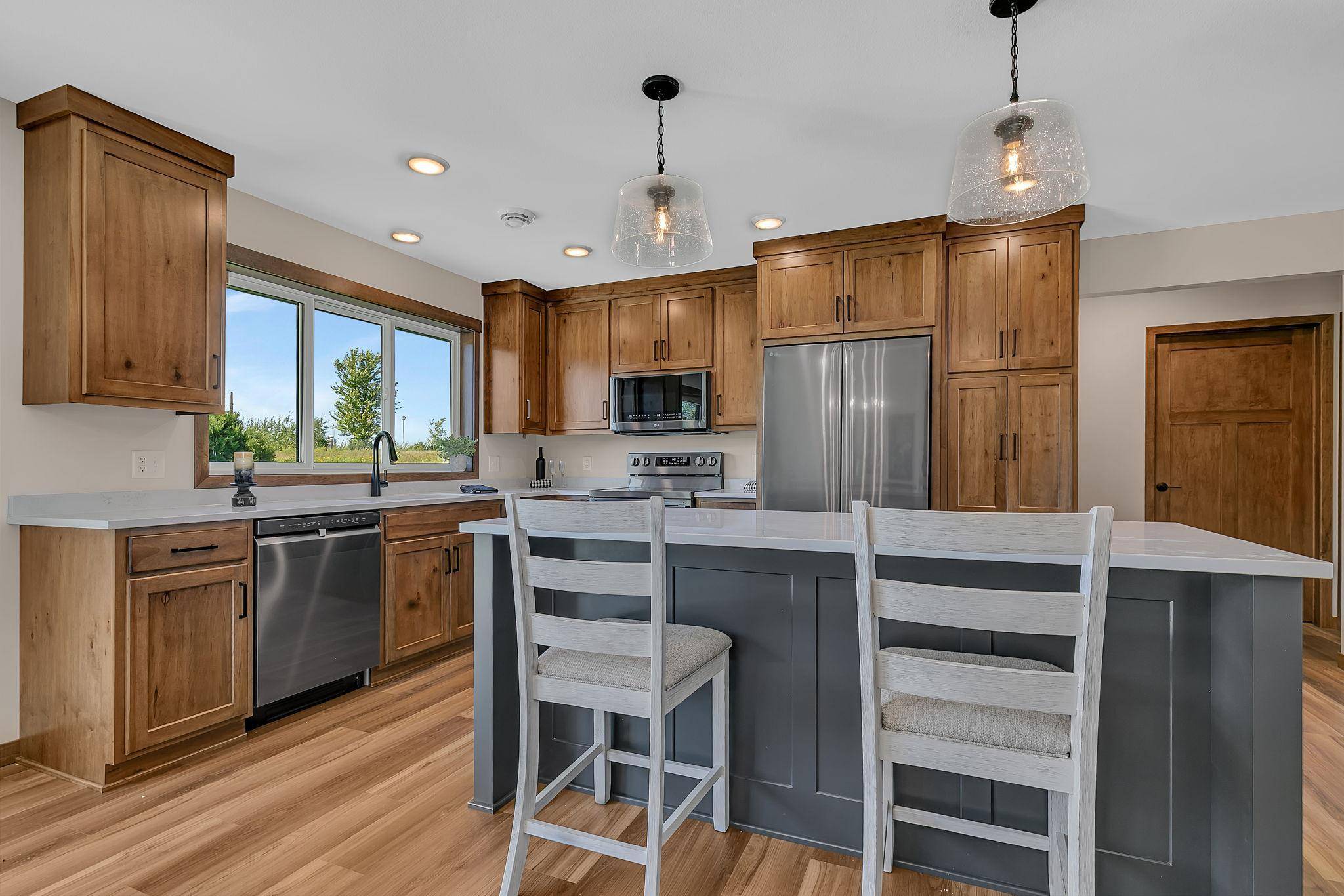3257 Old Stone WAY NE, Sauk Rapids, MN 56379