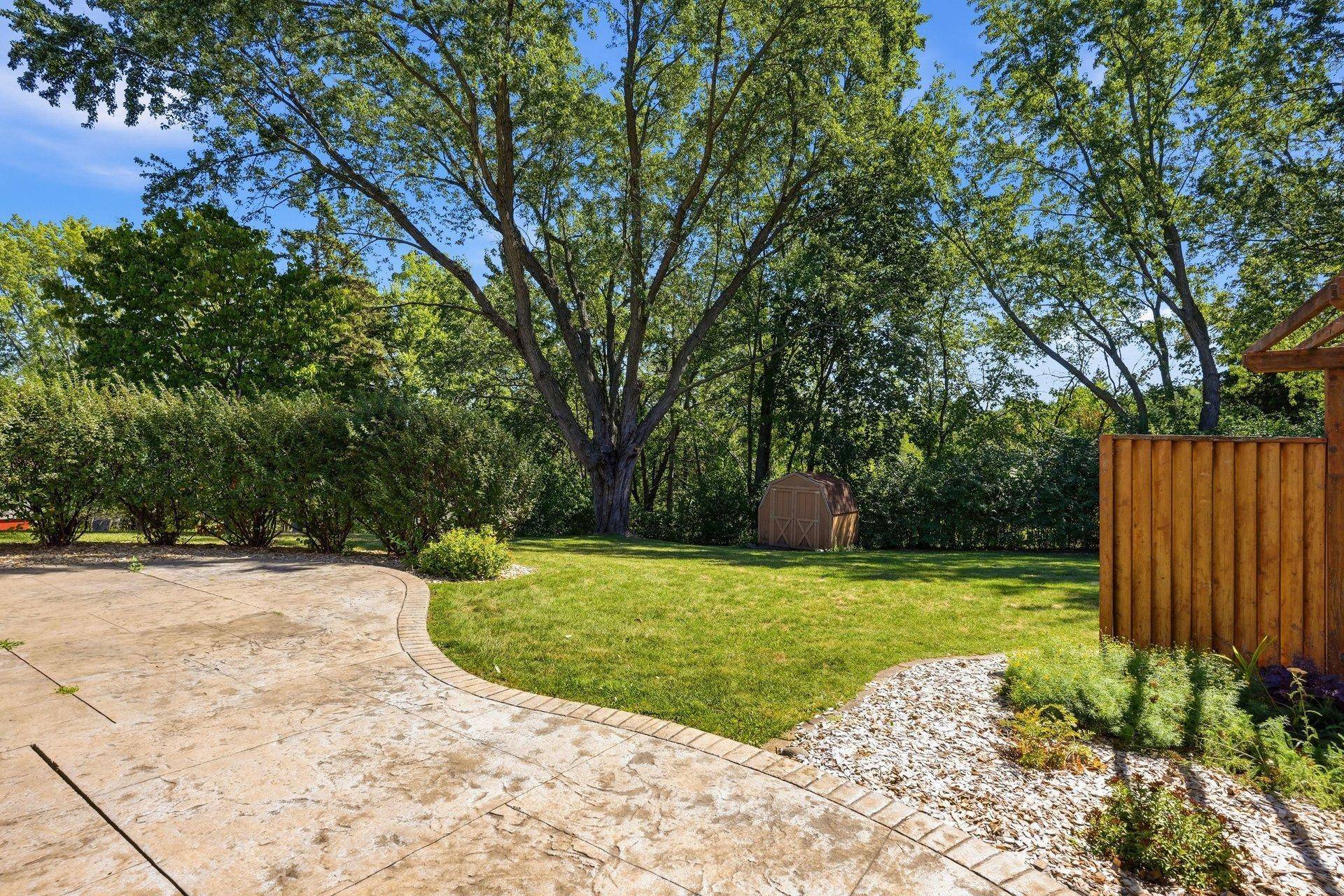 7158 Upper 139th ST W, Apple Valley, MN 55124