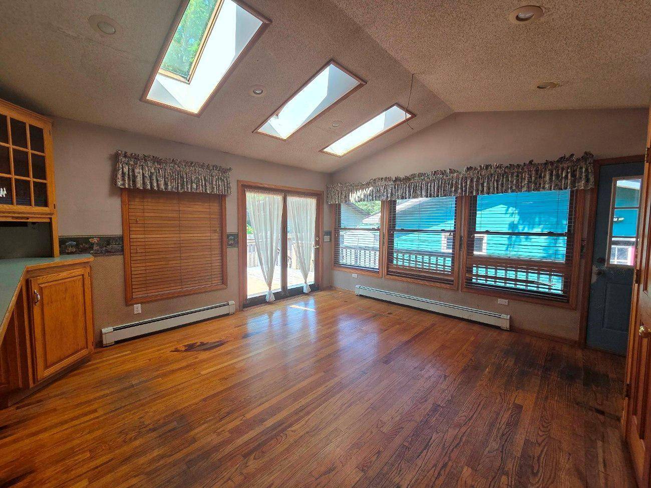 645 W 3rd ST, Rush City, MN 55069