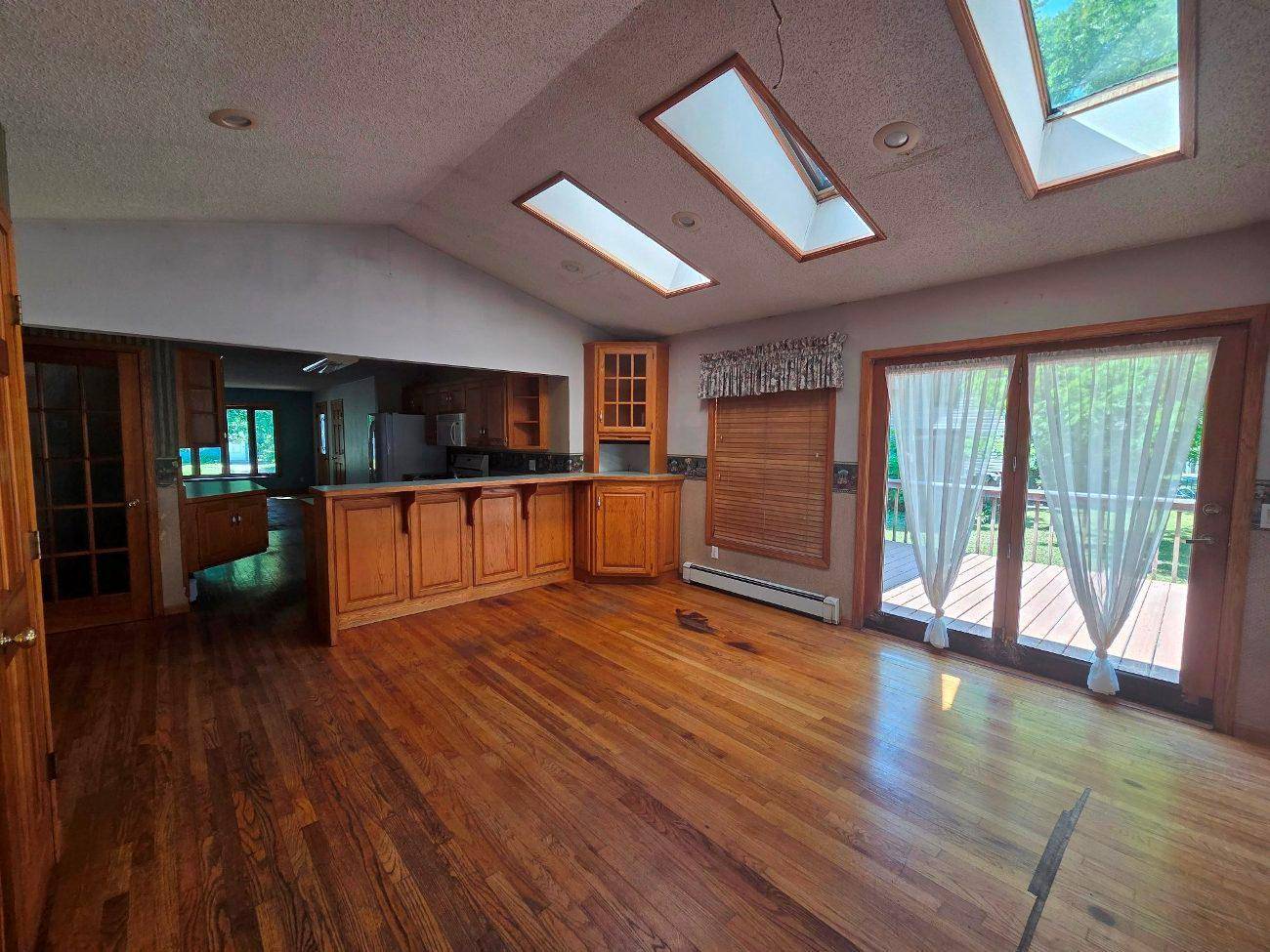 645 W 3rd ST, Rush City, MN 55069