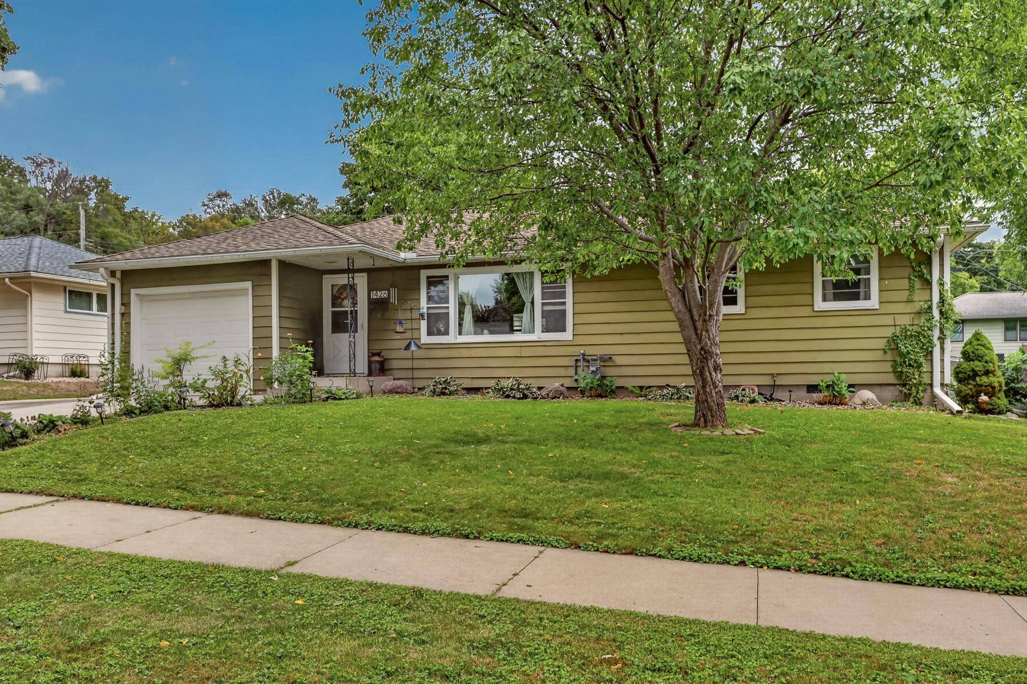 1426 13th Ave NE, Rochester, MN 55906
