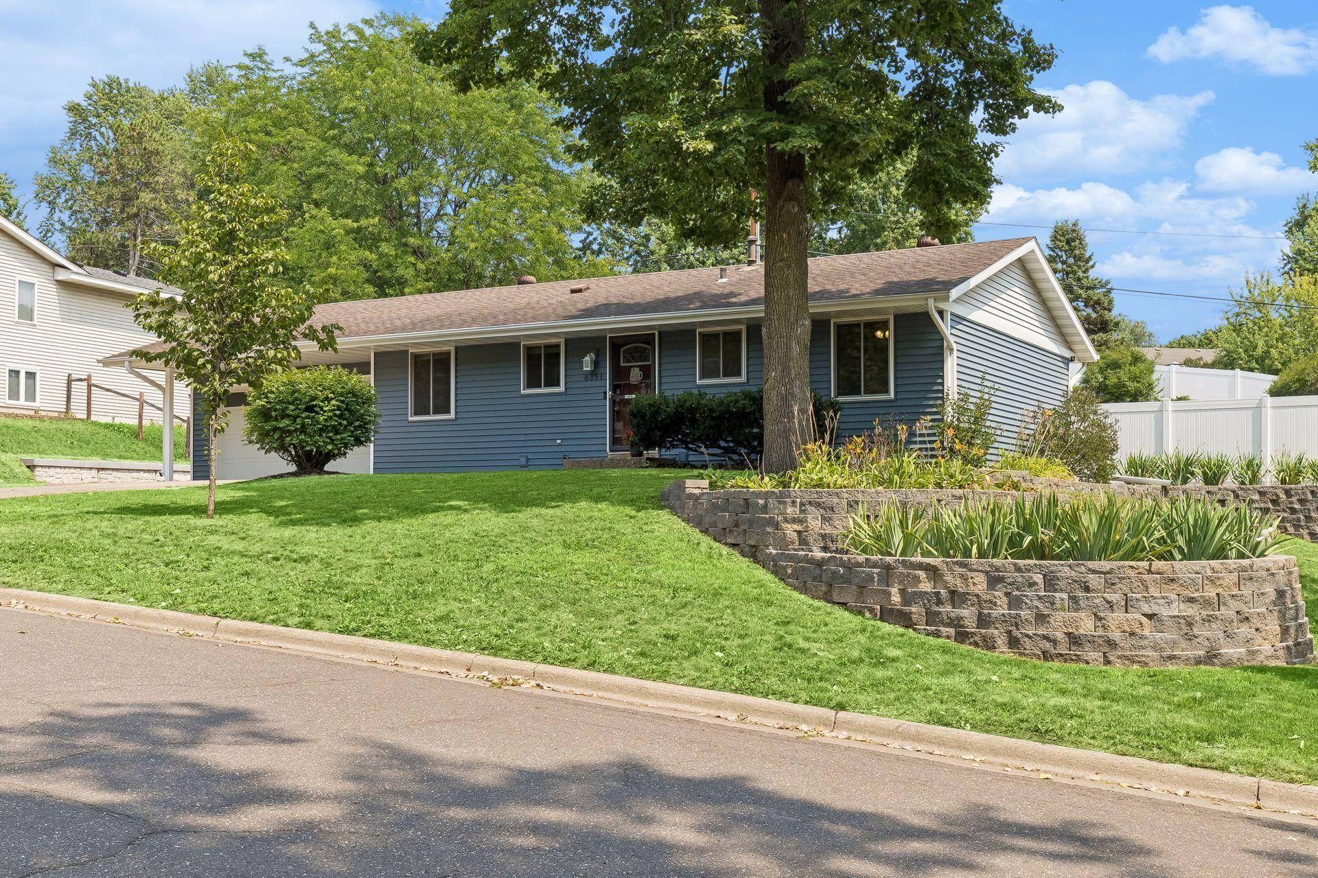 8351 Innsdale AVE S, Cottage Grove, MN 55016