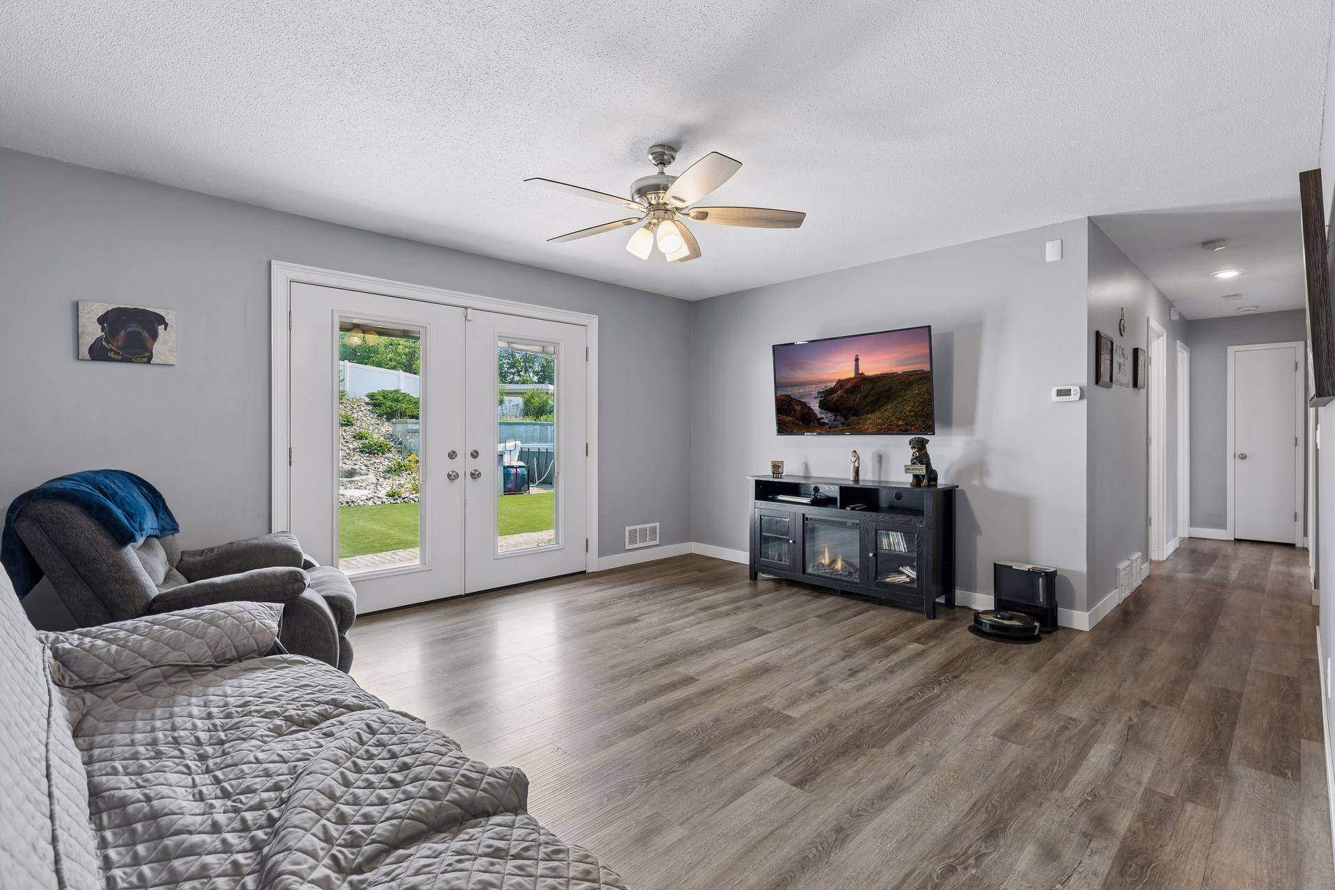 8351 Innsdale AVE S, Cottage Grove, MN 55016