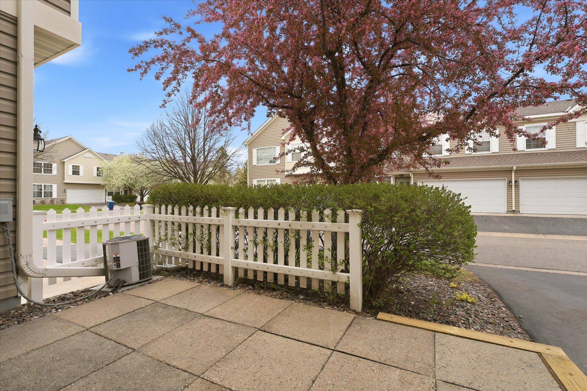 18902 96th PL N, Maple Grove, MN 55311
