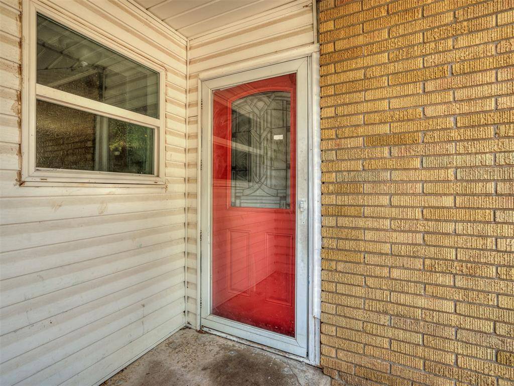 8900 S Hillcrest DR, Oklahoma City, OK 73159