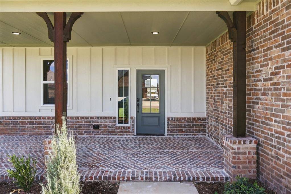 2156 Josslyn PL, Edmond, OK 73034