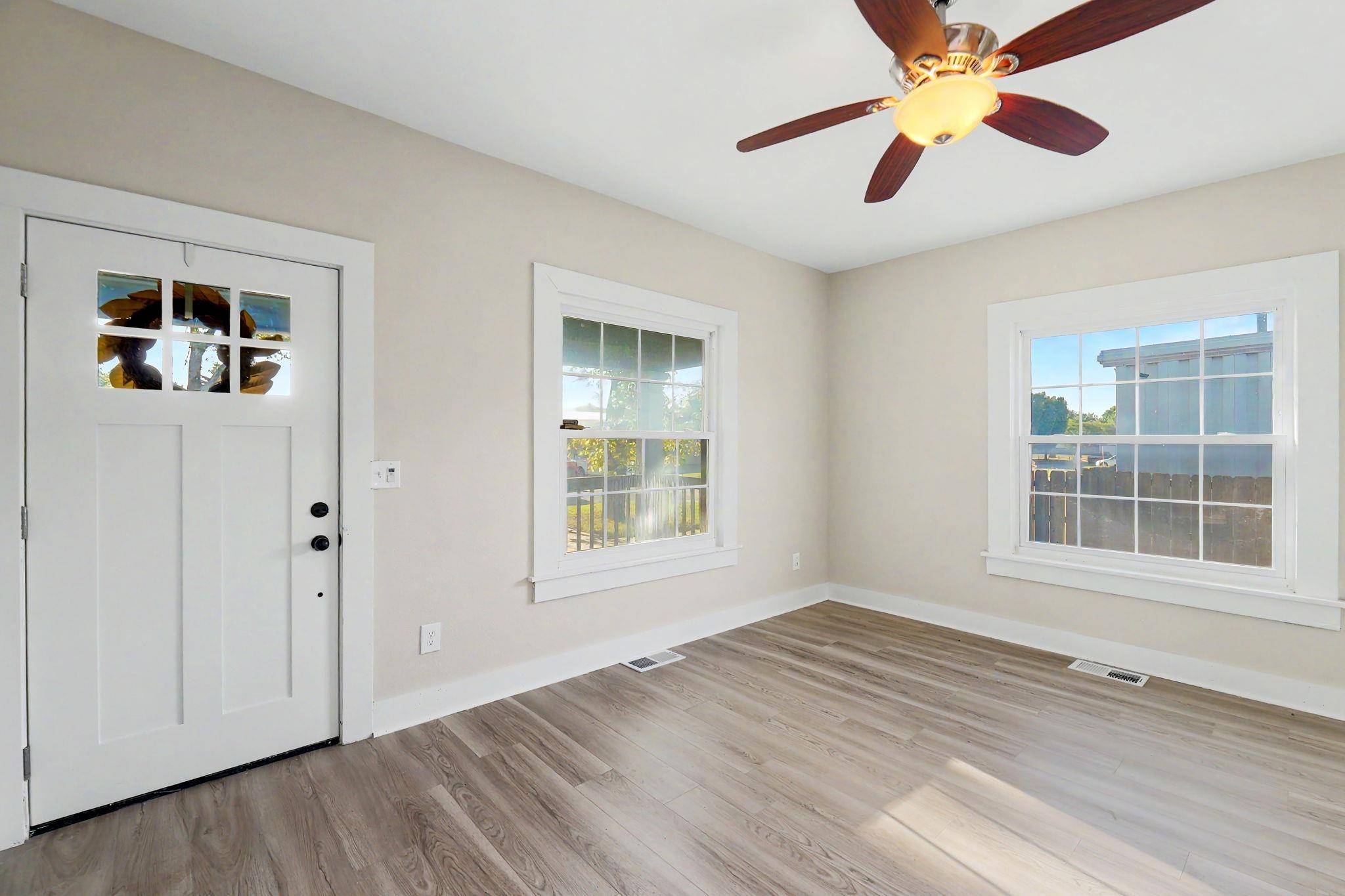 1553 S LULU AVE, Wichita, KS 67211