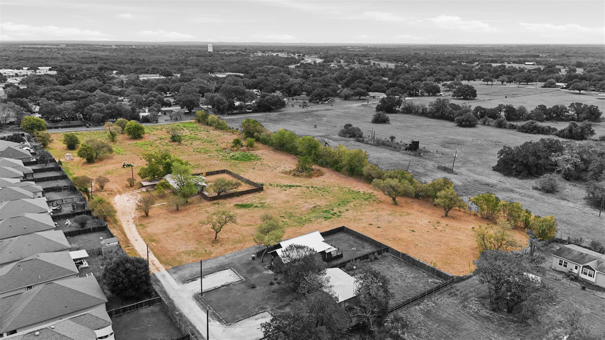 2030 Dreyer LN, Gonzales, TX 78629