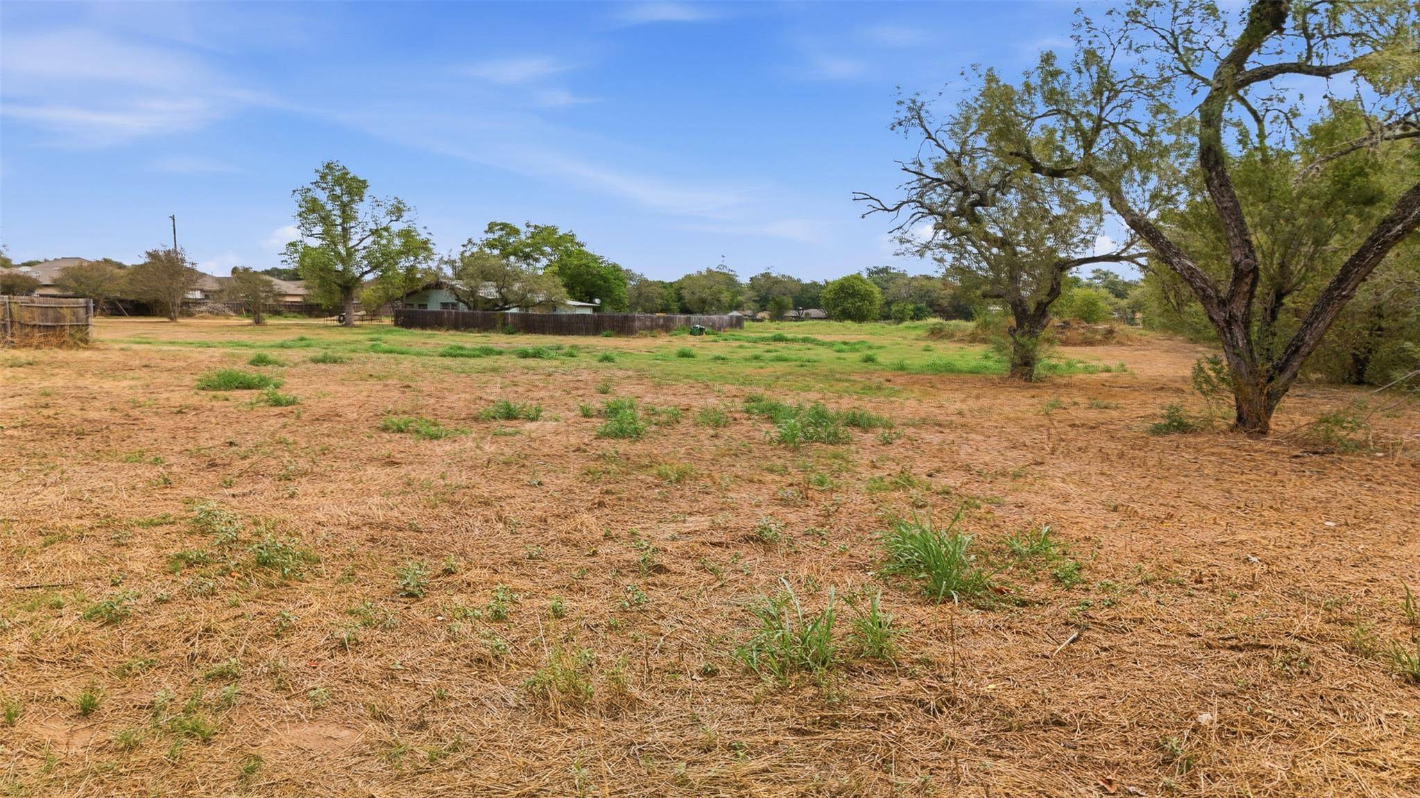 2030 Dreyer LN, Gonzales, TX 78629