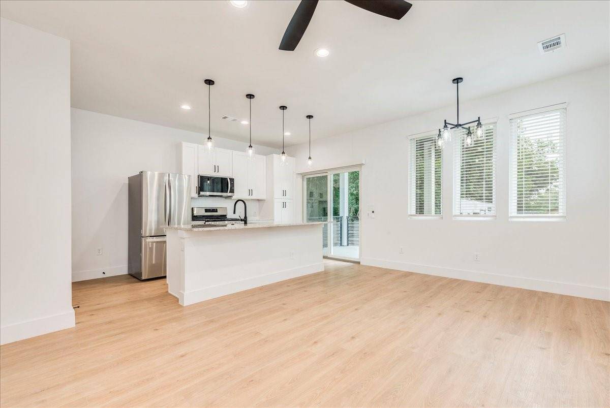 2302 Maxwell LN #2, Austin, TX 78741