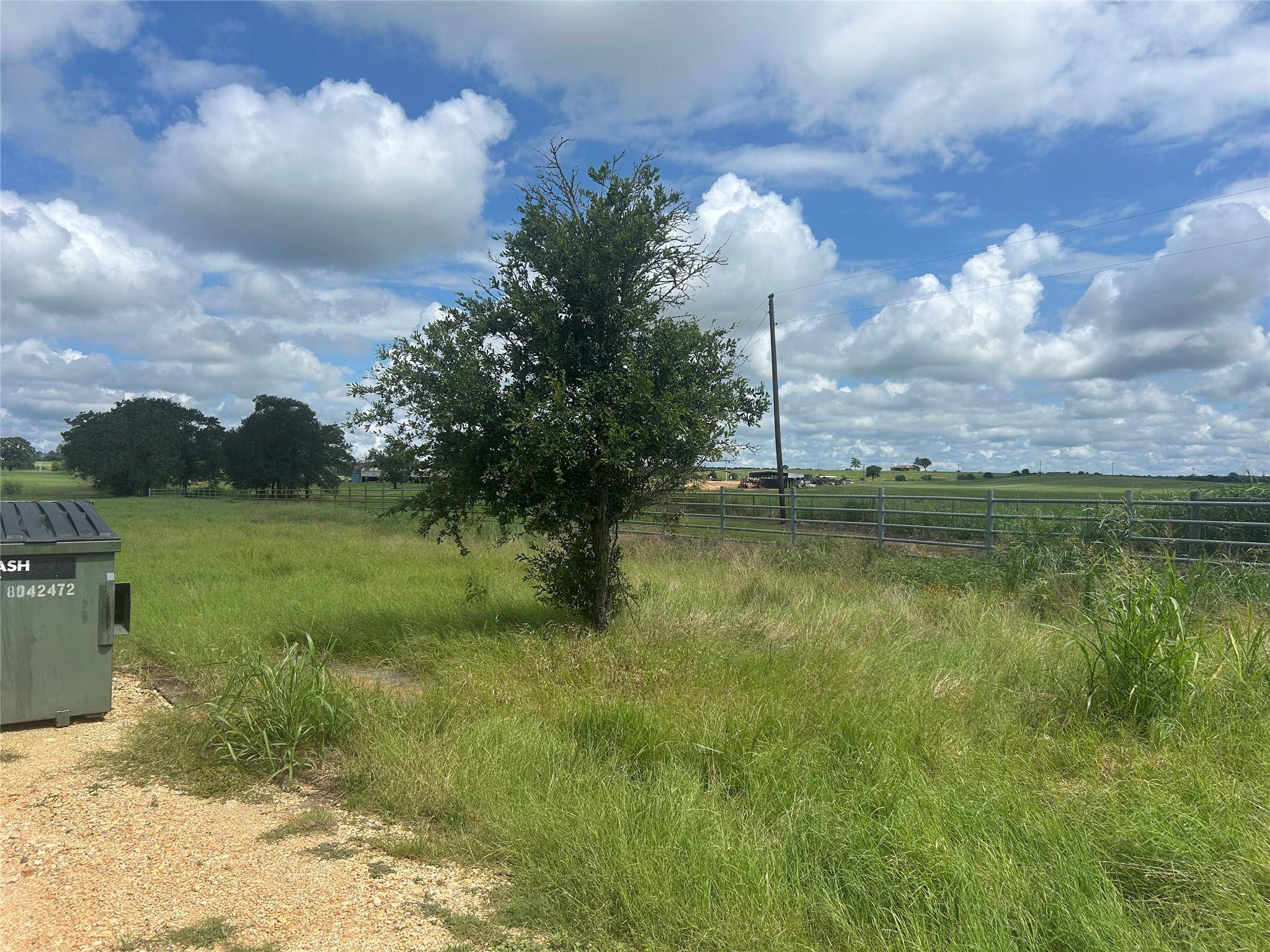 000 Old Potato RD, Paige, TX 78659