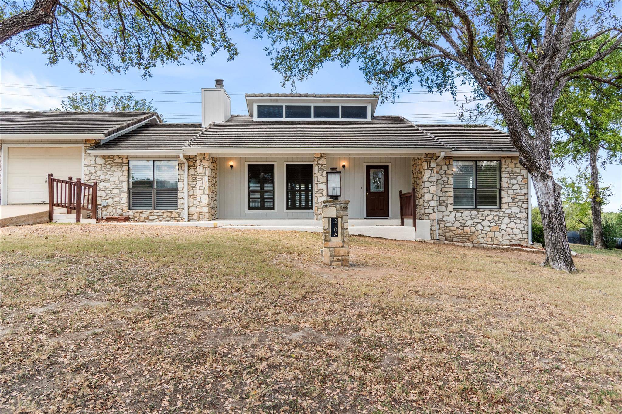 210A Tee Off #A, Horseshoe Bay, TX 78657