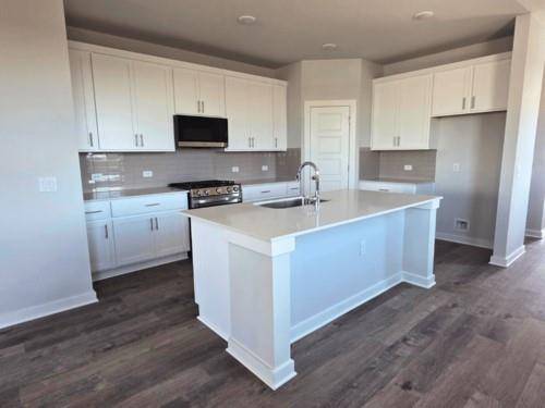 10941 Tallsalt DR, Austin, TX 78653